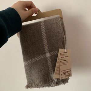 Muji Wool Pattern Woven Large Stole